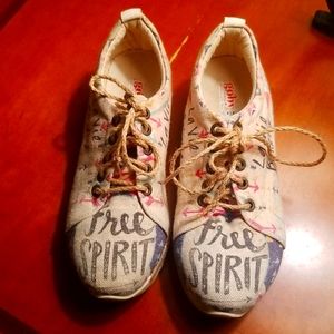 Goby Women's Size 36 (US 6) Free Spirit Canvas Shoes EUC